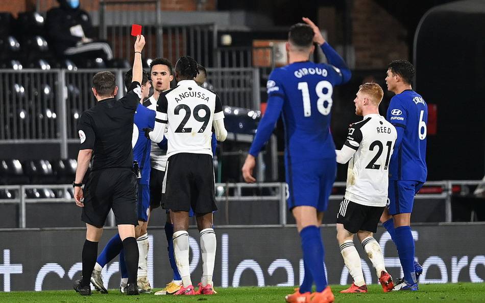 掘金遗憾失利，威少14+5+10，最后10秒未登场，穆雷与特里击掌致敬