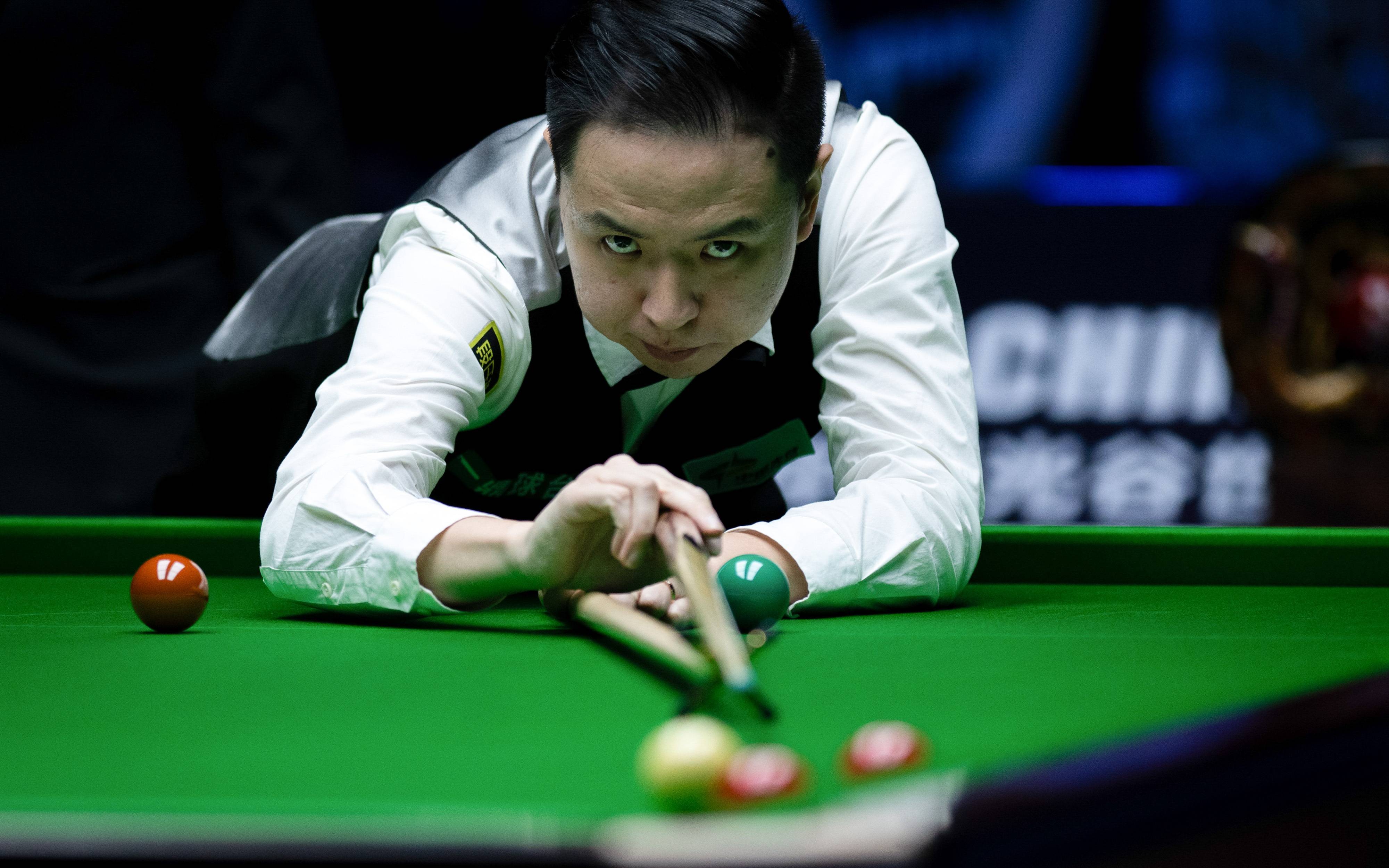 运动员在参 运动员在参